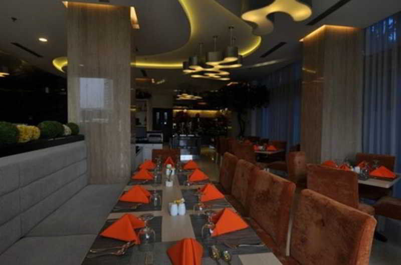 Gp Mega Kuningan Jakarta Exterior foto